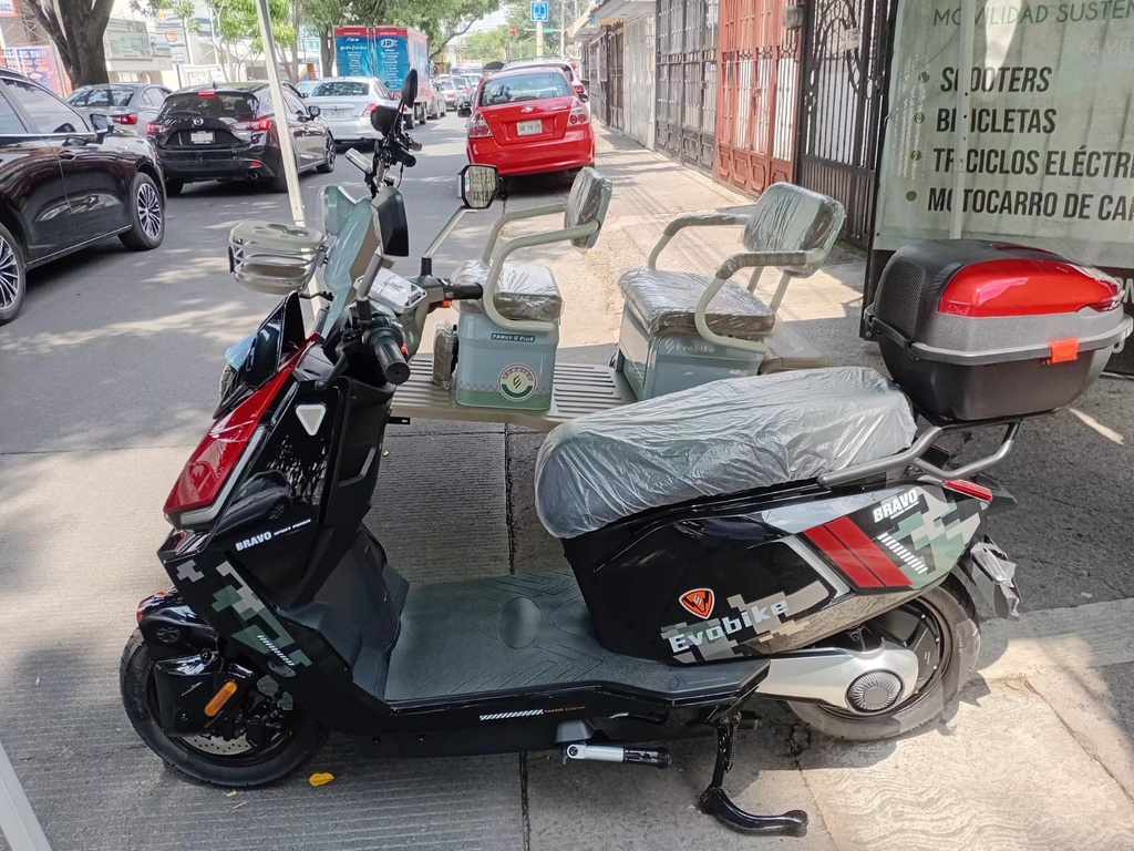 Motocicleta Eléctrica Evobike BRAVO